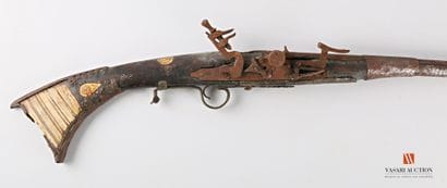 Moukala, barrel with sides then round of...