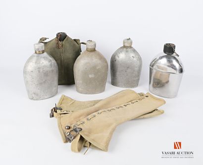Trois bidons individuels de soldat américain,...