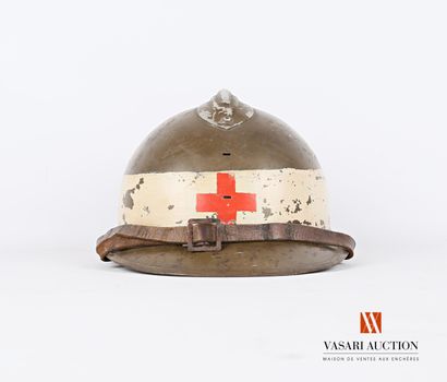 Casque Adrian modèle 1926, modèle d'infirmier,...