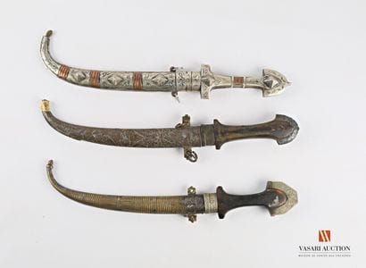 Poignards de ceinture Koumya, bois et métal,...