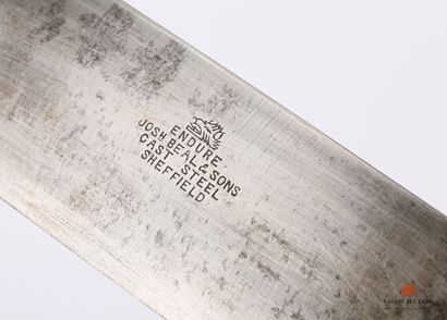 Machette britannique, lame de 38 cm, signée...