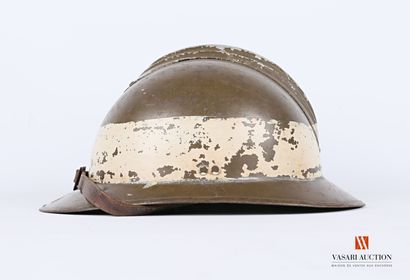 Casque Adrian modèle 1926, modèle d'infirmier,...