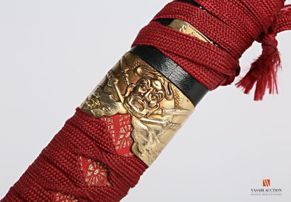 Katana, lame à gorge de 69,5 cm, tsuka gainée...