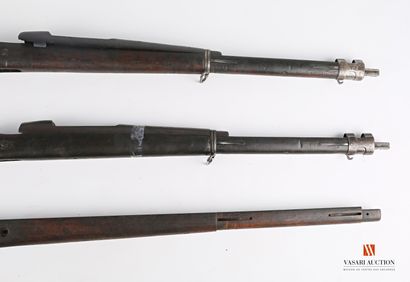 Crosse de fusil MAUSER, complète avec garde...
