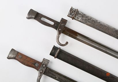 Baïonnette modèle 1892, plaquettes bois,...