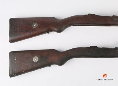 Crosse de fusil MAUSER 98, complète avec...
