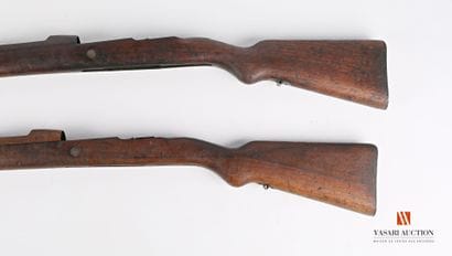 Crosse de fusil MAUSER, complète avec garde...