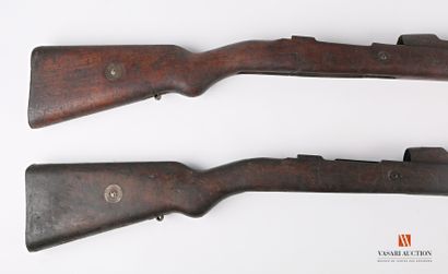 Crosse de fusil MAUSER, complète avec garde...