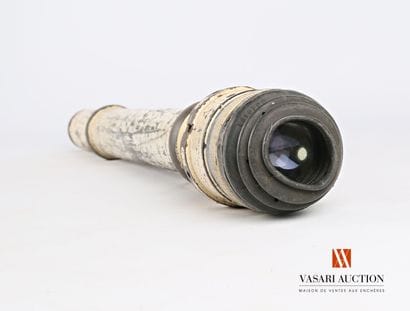 Lunette de visée de char américain Sherman...