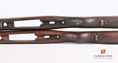 Crosse de fusil MAUSER 98, complète avec...