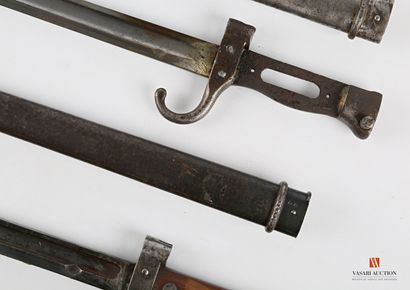 Baïonnette modèle 1892, plaquettes bois,...
