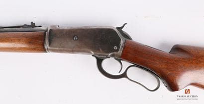 Carabine à levier de sous garde Winchester...