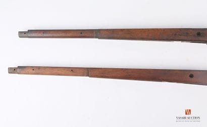 Crosse nue de fusil MAUSER type 98, usures,...