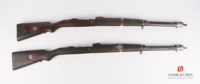 Crosse de fusil MAUSER, complète avec garde...