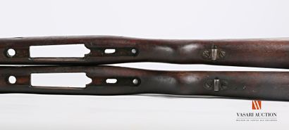 Crosse de fusil MAUSER 98, complète avec...