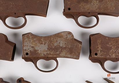Éléments de fusil système MARTINI-HENRY,...