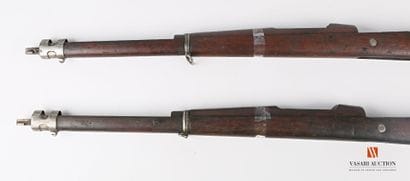 Crosse de fusil MAUSER, complète avec garde...