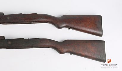 Crosse de fusil MAUSER 98, complète avec...