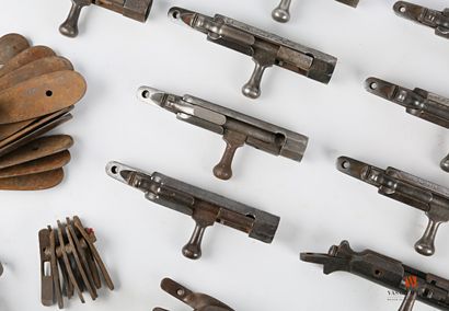 Éléments de fusil règlementaire 1866 ou 1866-74,...