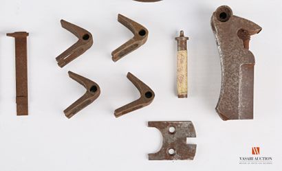 Éléments de fusil système MARTINI-HENRY,...