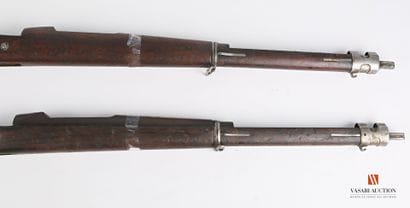 Crosse de fusil MAUSER, complète avec garde...