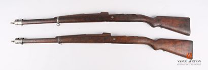 Crosse de fusil MAUSER 98, complète avec...