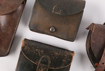 Cartouchière française modèle 1888, 2 exemplaires,...