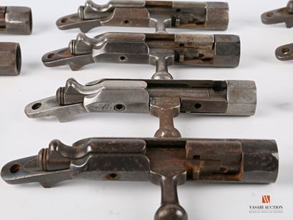 Éléments de fusil règlementaire 1866 ou 1866-74,...