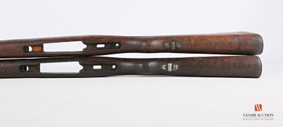 Crosse de fusil MAUSER, complète avec garde...