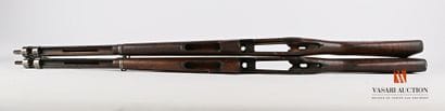 Crosse de fusil MAUSER 98, complète avec...