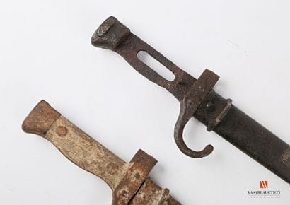 Baïonnette modèle 1892, plaquettes bois,...