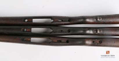 Crosse de fusil MAUSER, complète avec garde...
