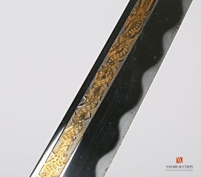 Katana, lame à gorge de 69,5 cm, tsuka gainée...