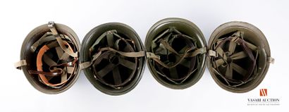 Armée française : casques lourds modèle 51,...