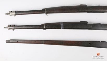 Crosse de fusil MAUSER, complète avec garde...