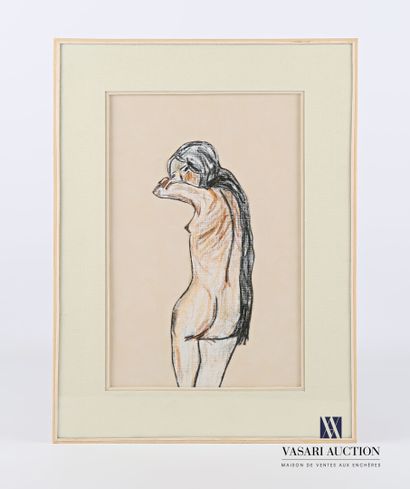 Contemporary school

Woman with back and...