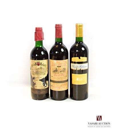 Lot de 3 bouteilles comprenant :		

1 bouteille	Château...