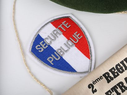 Blue beret of the UN, green beret of the...