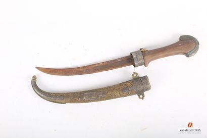 Jambiya belt knife, wood and brass handle,...