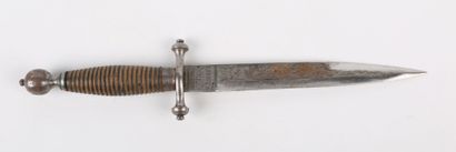 Knife-dagger, blade 17 cm, engraved with...