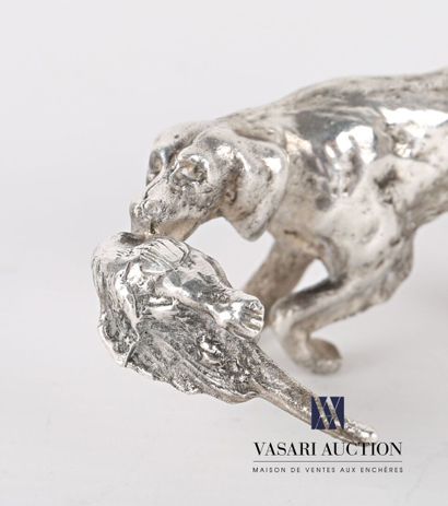 Silver subject representing a setter holding...