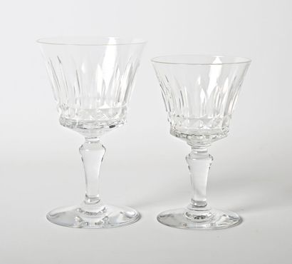 BACCARAT
Part of a crystal dinner service...