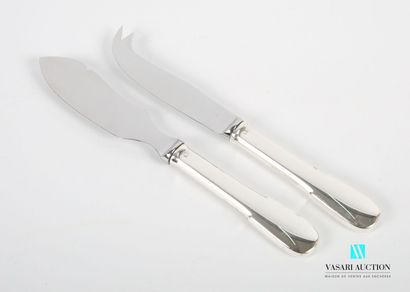 Cheese knife and butter knife, the handle...
