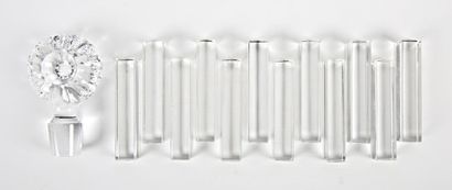 BACCARAT
Twelve crystal knife holders of...