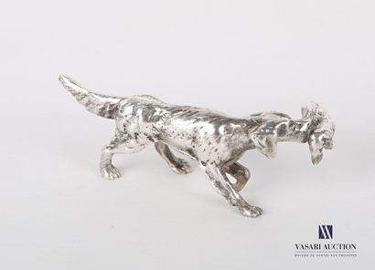 Silver subject representing a setter holding...