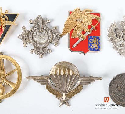 Insigne militaires : Mérite maritime, étoile...