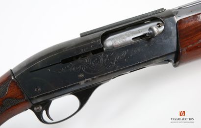 Fusil de chasse semi-automatique REMINGTON...