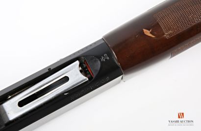 Fusil de chasse semi-automatique STOEGER...