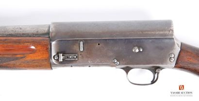 Fusil de chasse semi-automatique Browning...