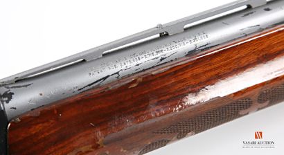 Fusil de chasse semi-automatique REMINGTON...